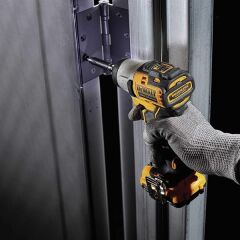 Dewalt Dcf801D2 12Volt/2.0Ah Li-İon Çift Akülü Kömürsüz Profesyonel Darbeli Tornavida